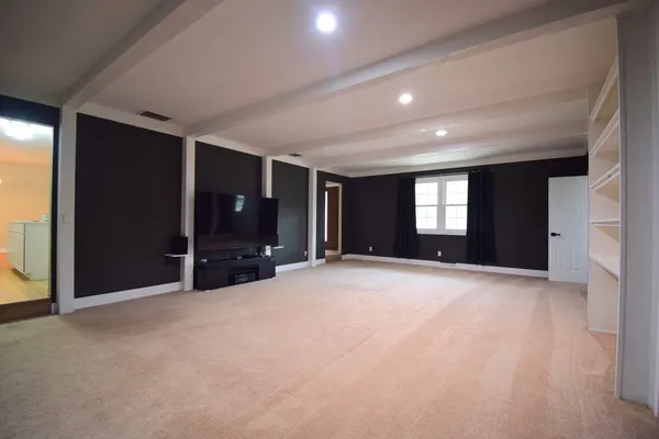 $279,000 | 4 Webster Hill Estates, Mount Vernon, IL 62864