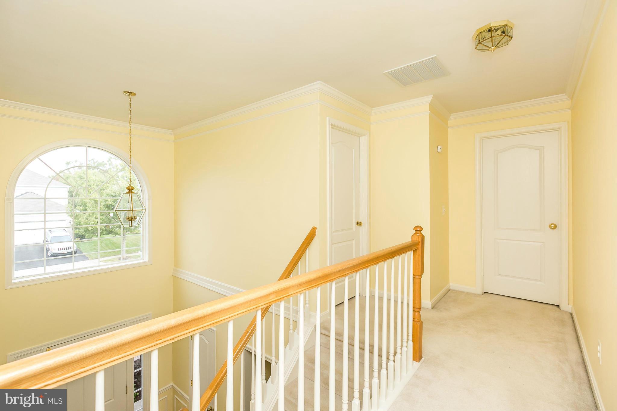 8117 Rose Haven Road Baltimore, MD 21237 - Photo 5 of 30 Interior (General)