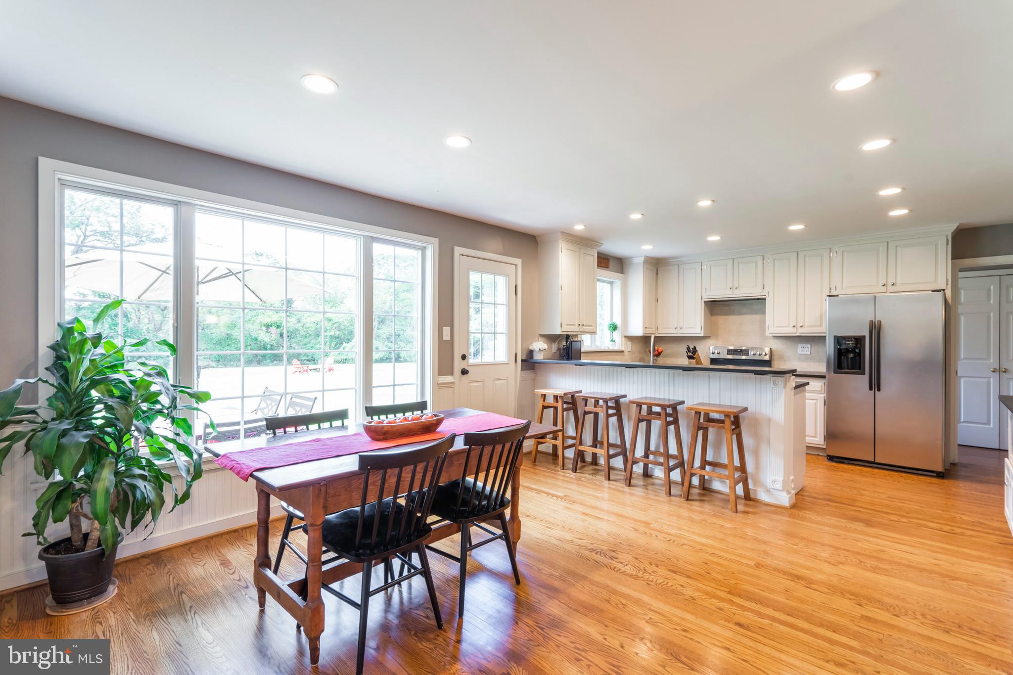 1044 Jonathan Drive Malvern, PA 19355 - Photo 8 of 42 Open floor plan breakfast room\kitchen