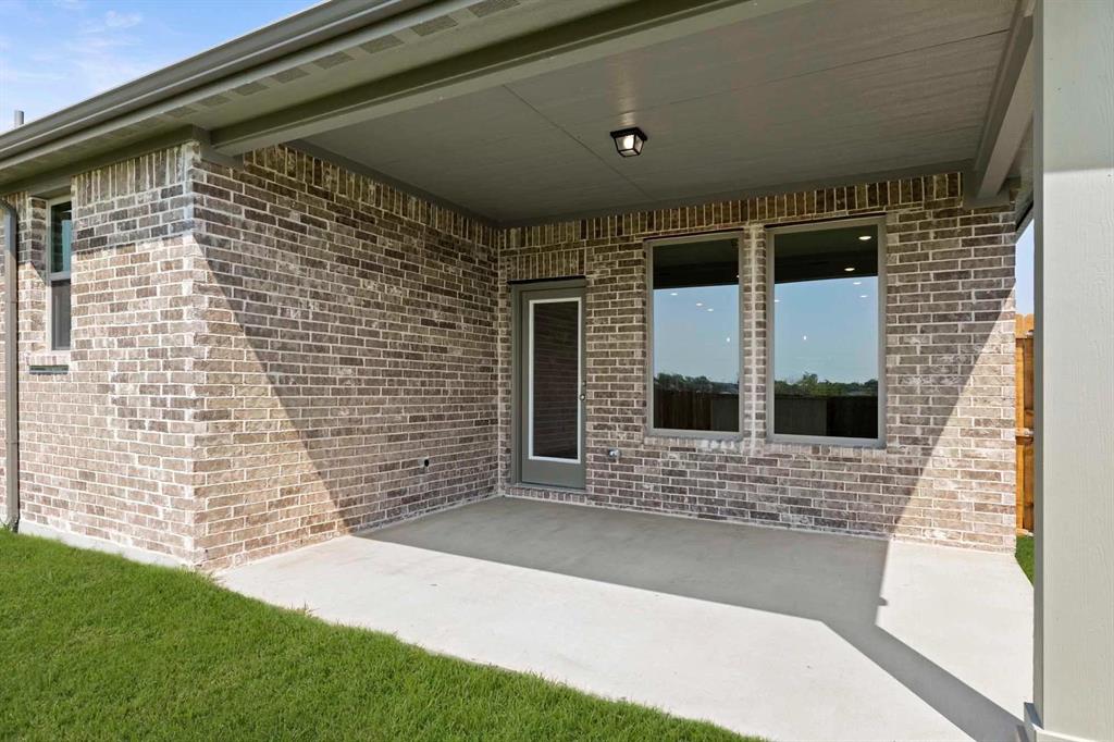 1017 Colgate Circle Princeton, TX 75407 - Photo 3 of 27