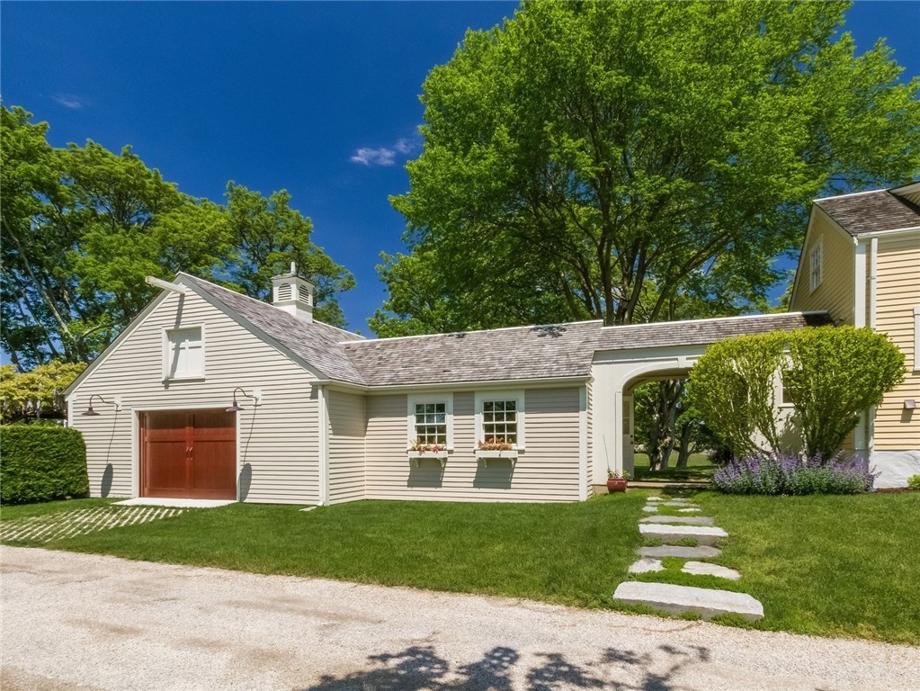 311 West Main Road Little Compton, RI 02837 - Photo 4 of 38
