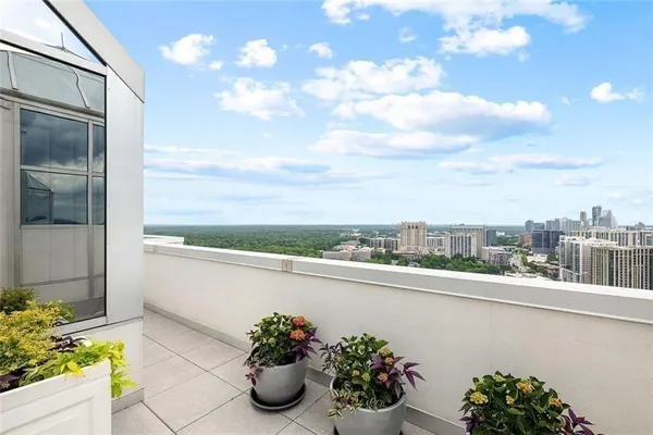 $2,750,000 | 2828 Peachtree Road Northwest, Unit P 3300, Atlanta, GA 30305