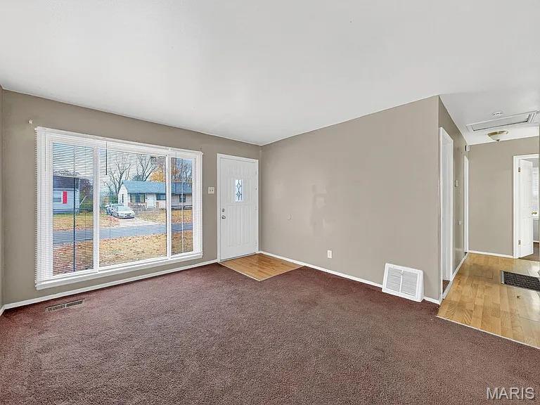 Undisclosed Address St. Louis, MO 63137 - Photo 13 of 28