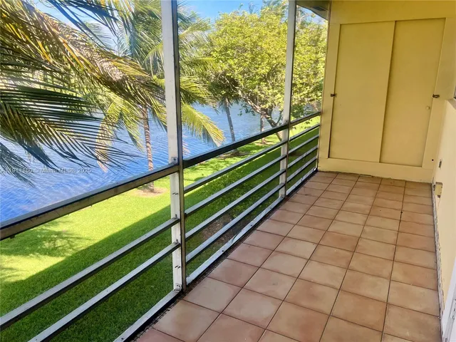 $2,150 | 2825 Northeast 201st Terrace, Unit M214, Aventura, FL 33180