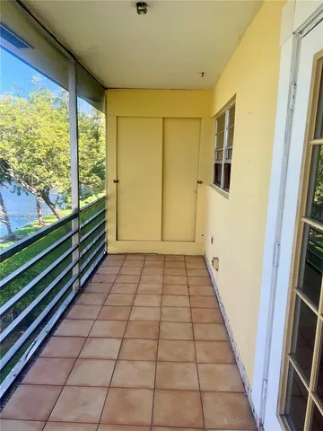 $2,150 | 2825 Northeast 201st Terrace, Unit M214, Aventura, FL 33180