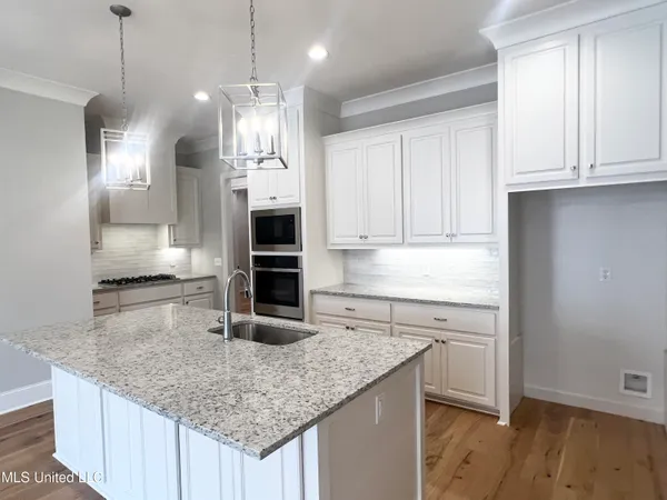 $399,900 | 220 Freedom Ring Drive, Brandon, MS 39047