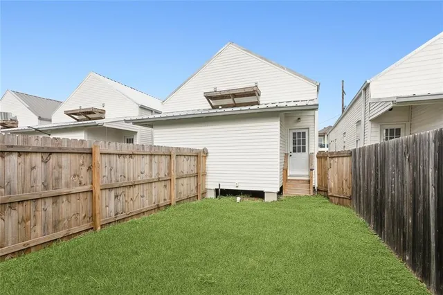 $1,350 | 2504 Freret Street, New Orleans, LA 70113