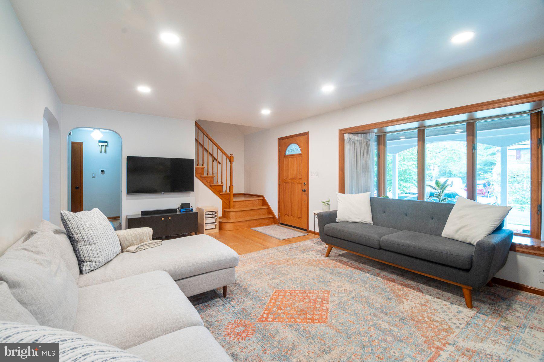 6303 Homewood Road Linthicum Heights, MD 21090 - Photo 8 of 29
