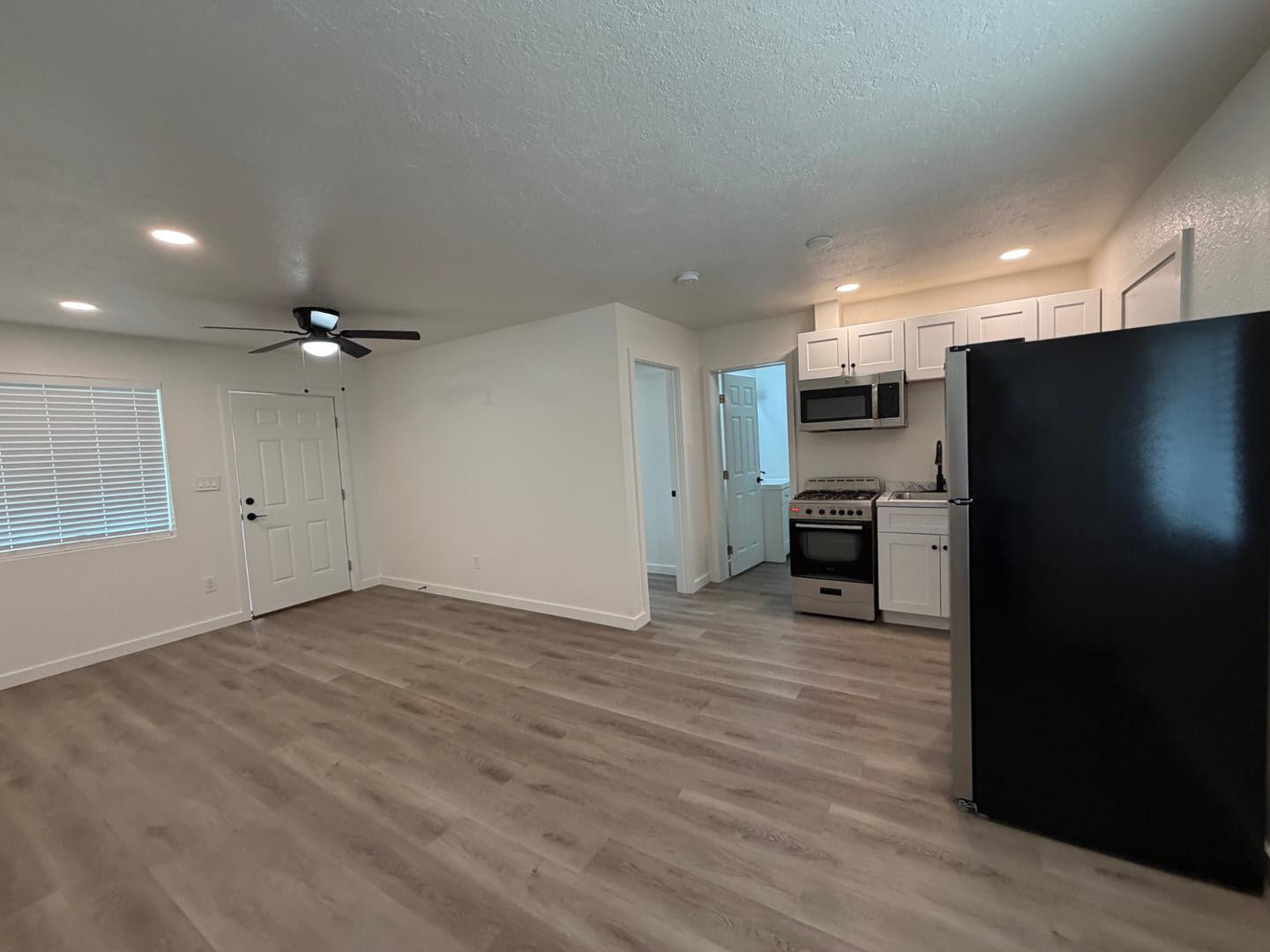 1027 East Dunlap Avenue, Unit 3 Phoenix, AZ 85020 - Photo 8 of 15