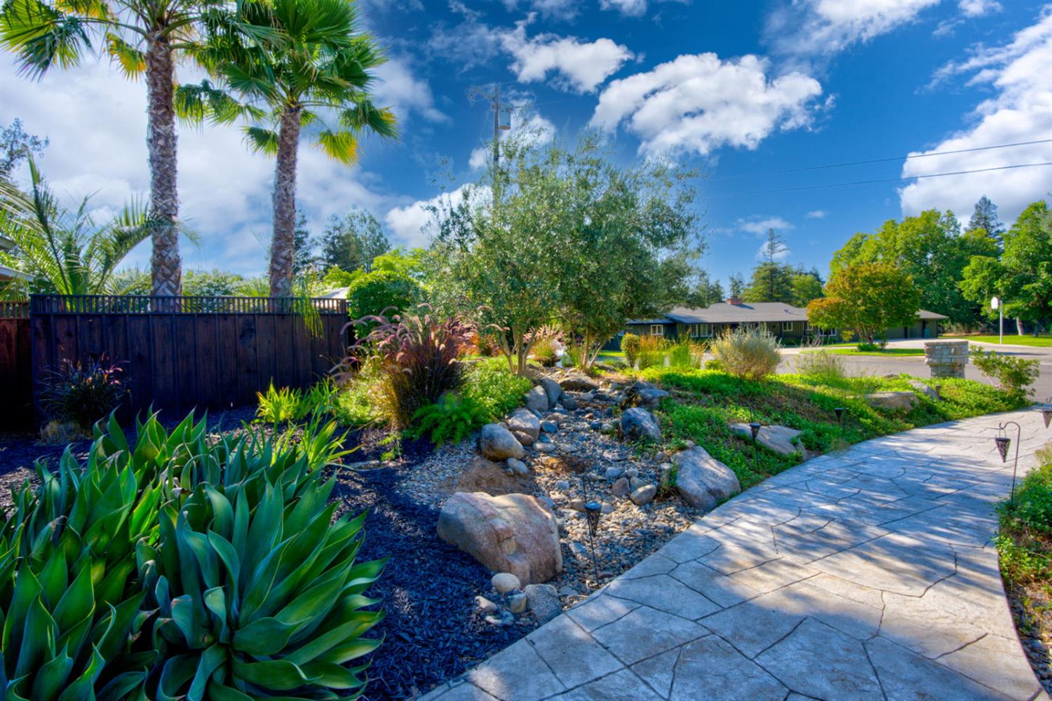 6190 Country Club Place Merced, CA 95340 - Photo 5 of 65