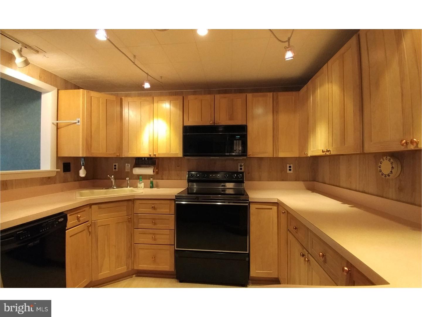 46 Rampart East Media, PA 19063 - Photo 5 of 23 Kitchen