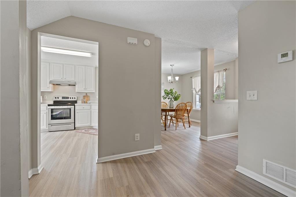 3044 Red Rose Lane Gainesville, GA 30507 - Photo 15 of 31