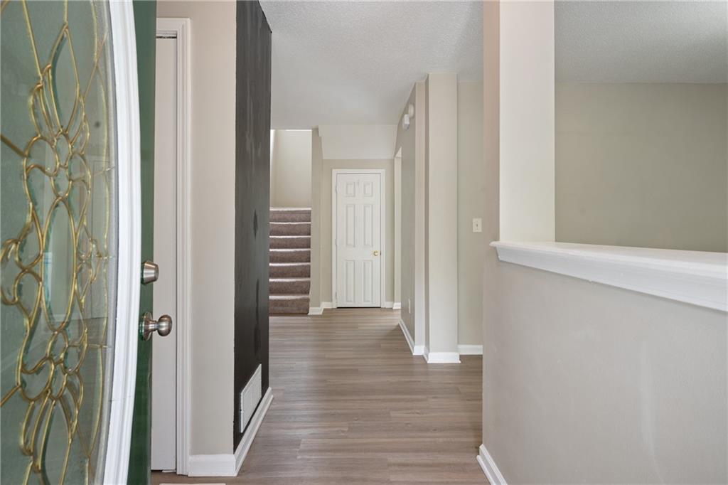 3044 Red Rose Lane Gainesville, GA 30507 - Photo 6 of 31