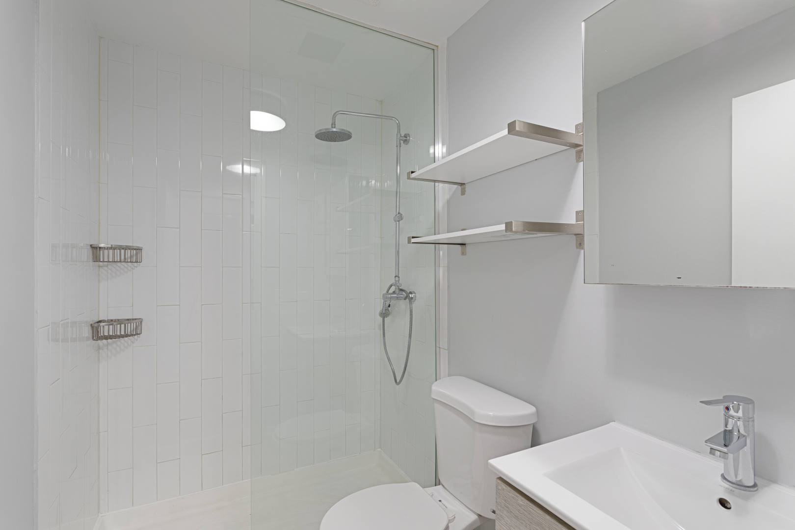 4875 North Magnolia Avenue, Unit 218 Chicago, IL 60640 - Photo 7 of 9