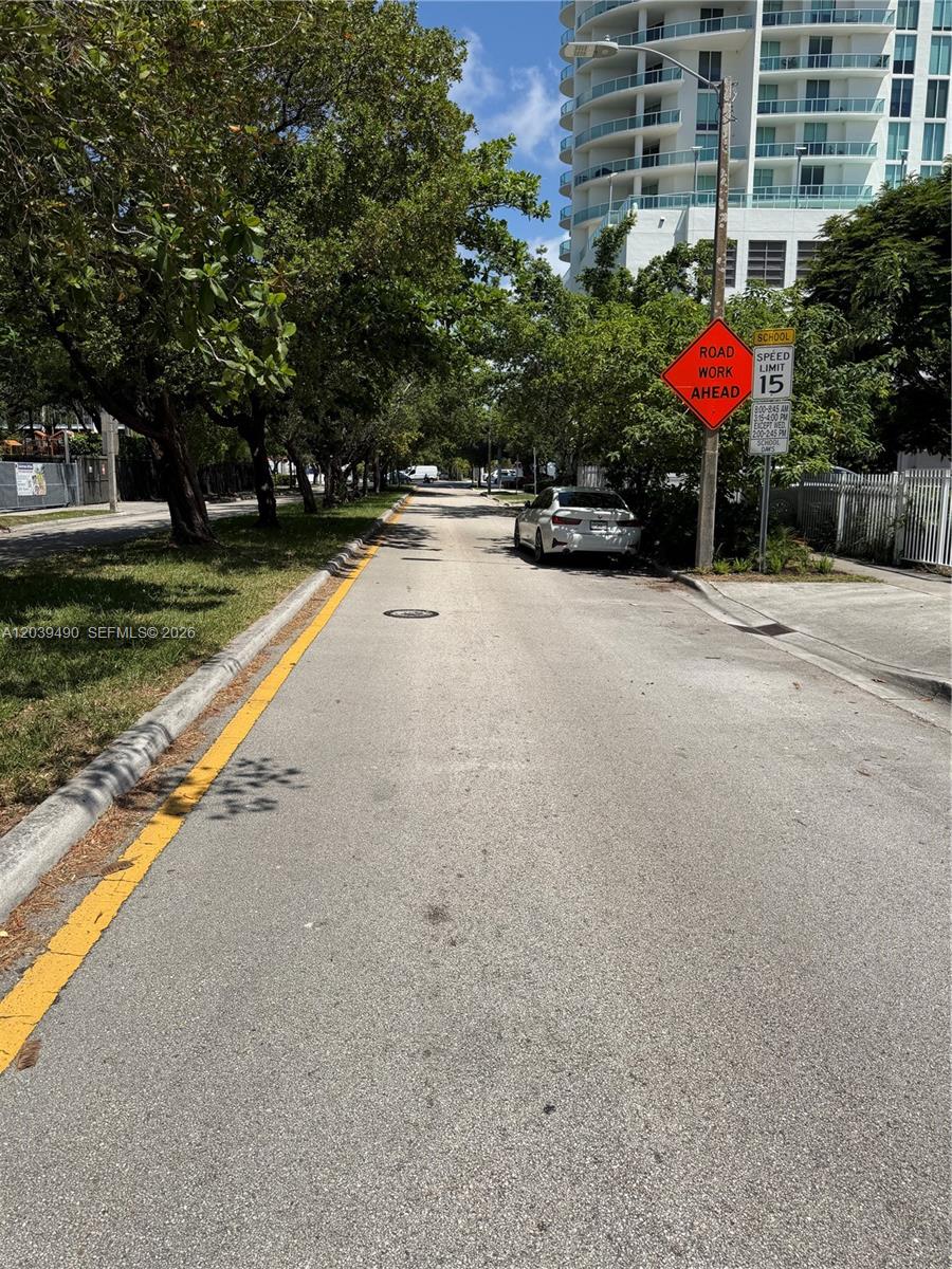 227 Southwest 26th Road Miami, FL 33129 - Photo 23 of 26