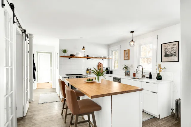 $575,000 | 29 Main Street, Kittery, ME 03904