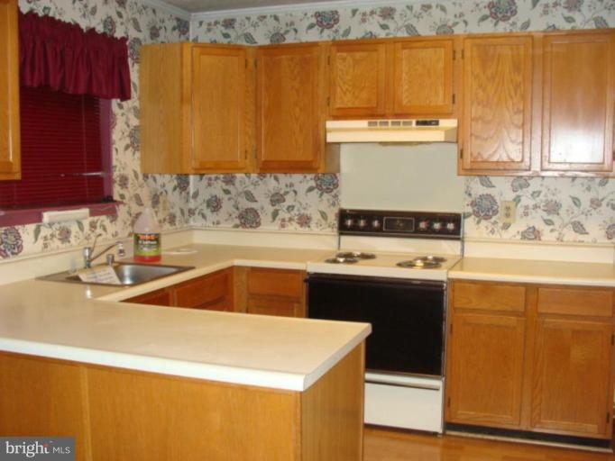 430 Kosoak Road Middle River, MD 21220 - Photo 6 of 13 Kitchen