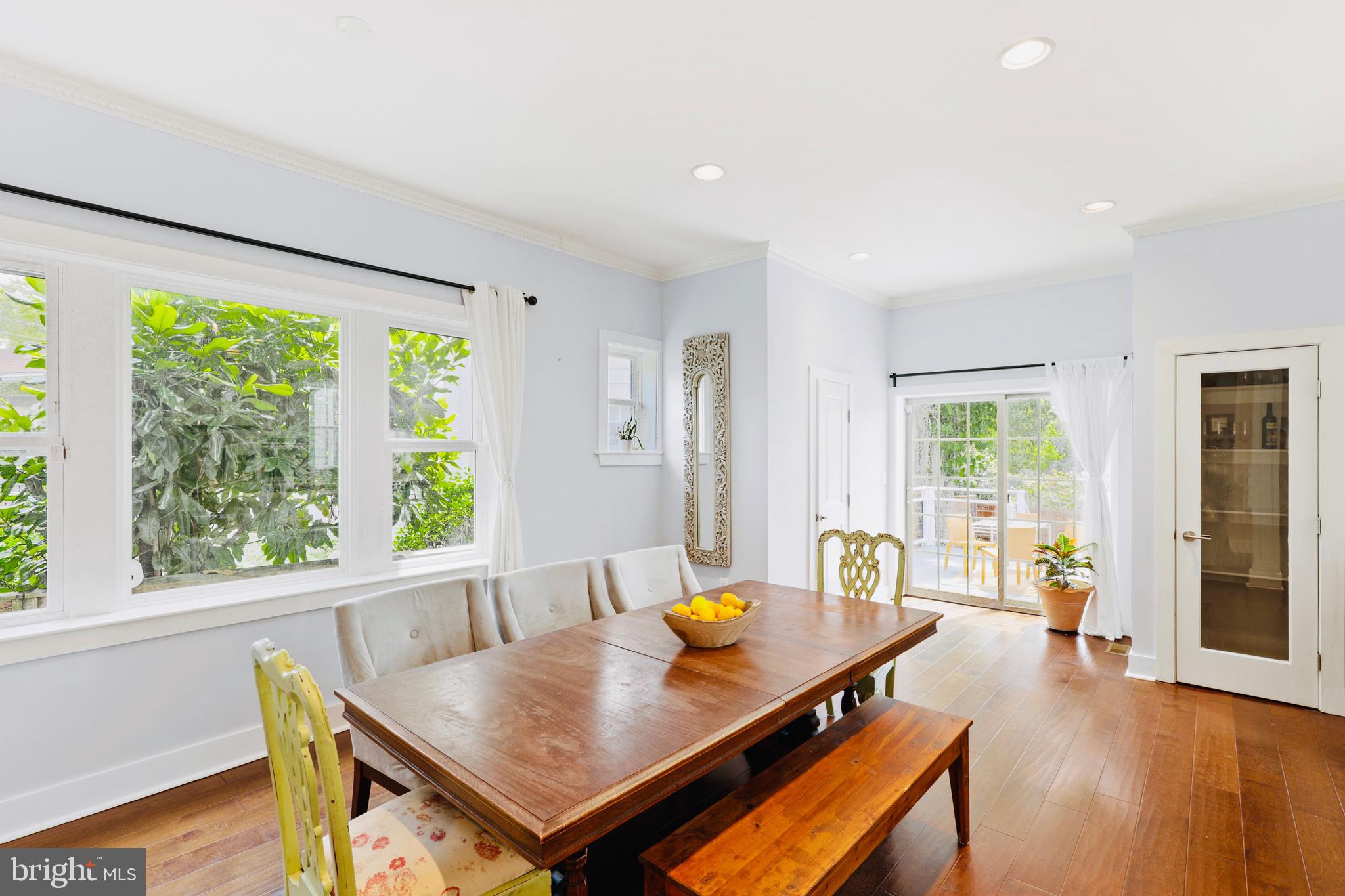 6729 Piney Branch Road Northwest Washington, DC 20012 - Photo 5 of 36