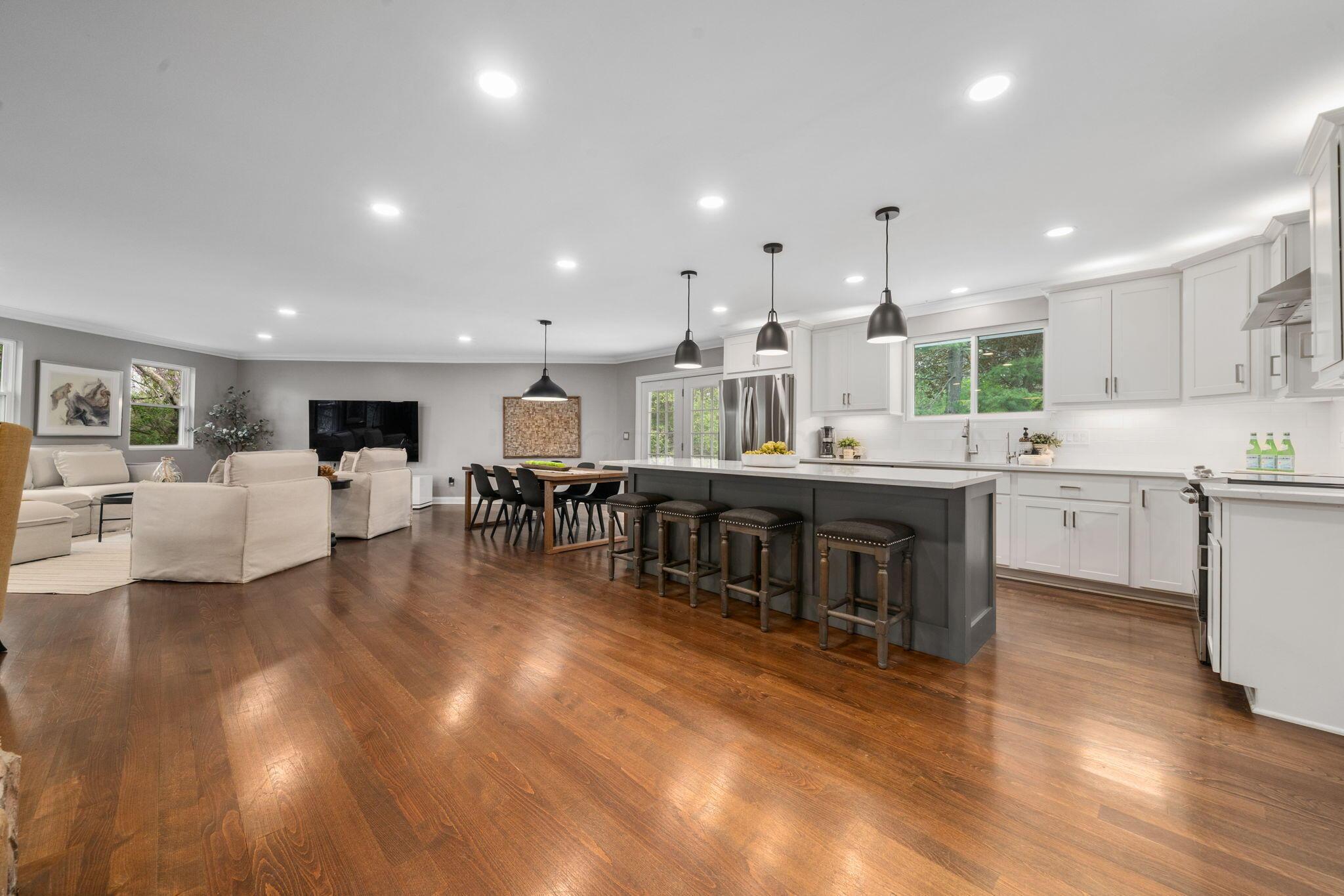 7402 Riverside Drive Dublin, OH 43016 - Photo 6 of 107 6-web-or-mls-DSC01491