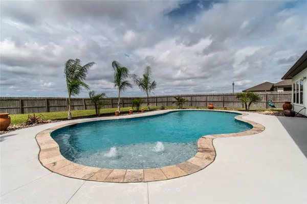 $725,000 | 9001 Phantom Drive, Corpus Christi, TX 78414