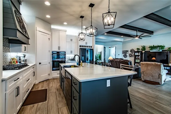 $725,000 | 9001 Phantom Drive, Corpus Christi, TX 78414