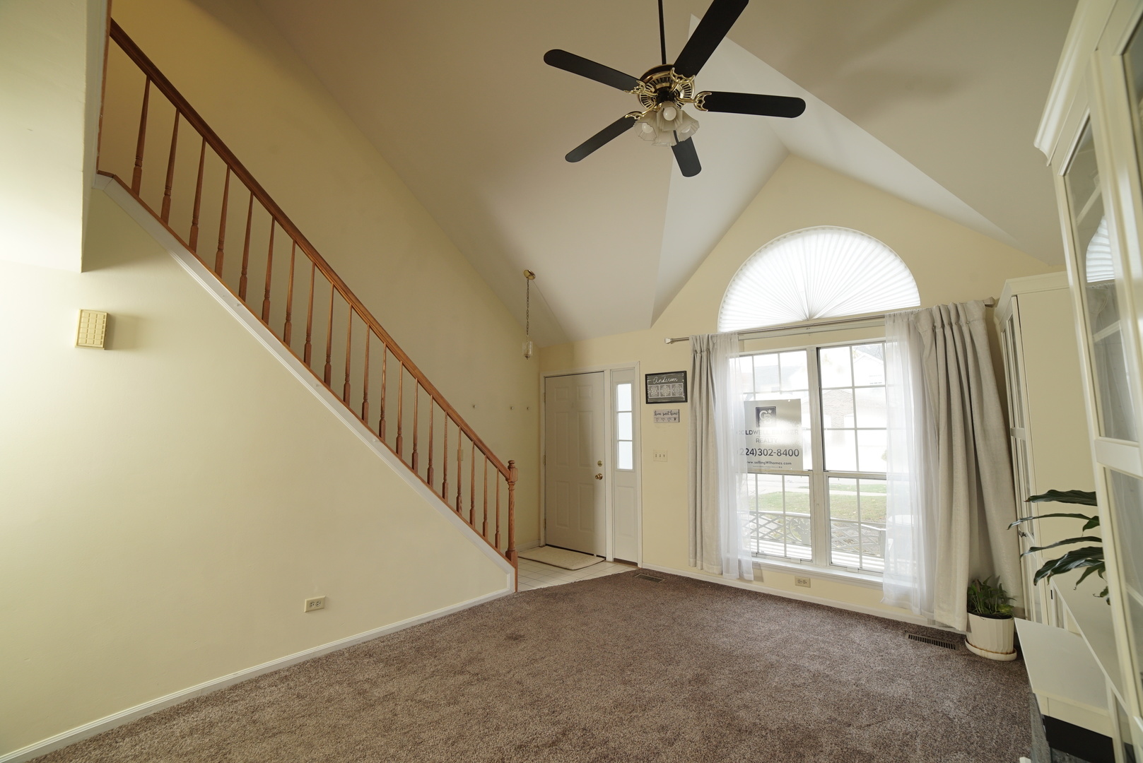 4334 Buckingham Drive Gurnee, IL 60031 - Photo 5 of 19