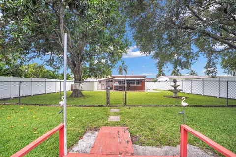 $500,000 | 2011 North 31st Avenue, Hollywood, FL 33021