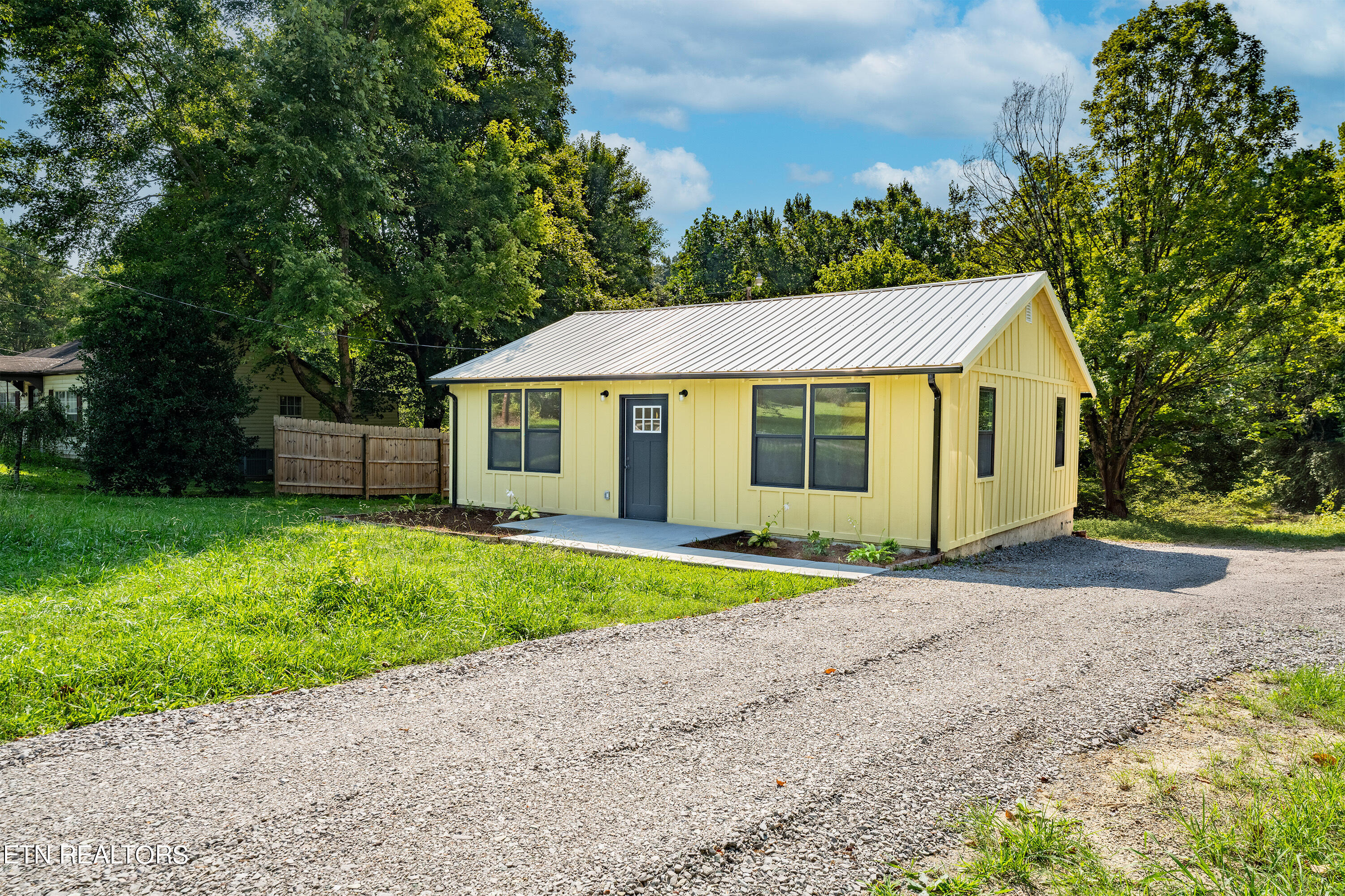 5940 Atkins Road Knoxville, TN 37918 - Photo 3 of 22 3