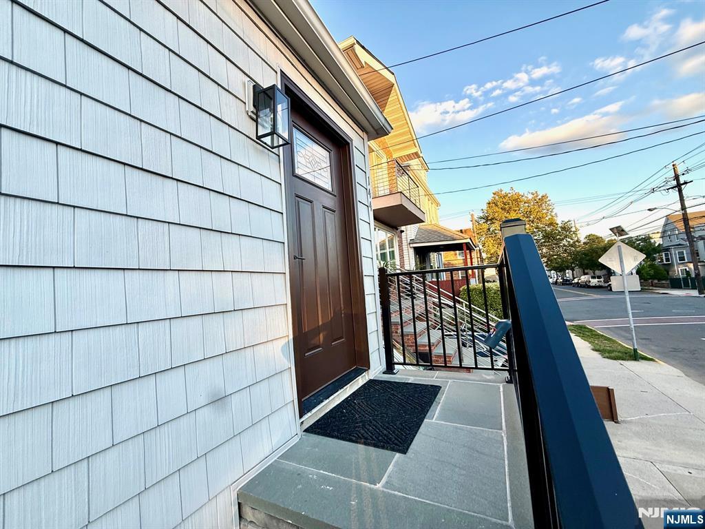 144 Centre Avenue Secaucus, NJ 07094 - Photo 7 of 22