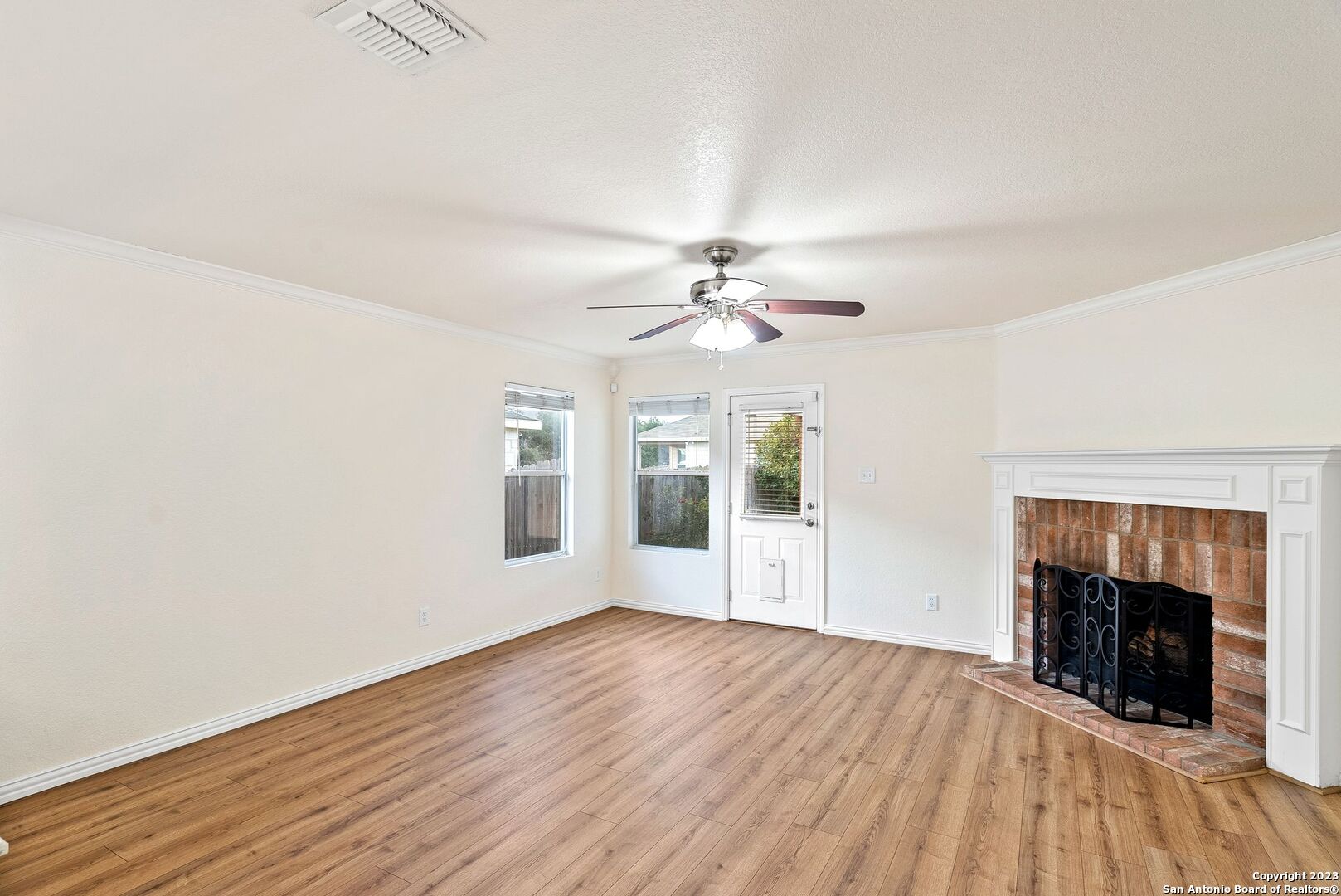 911 Rustic Cactus San Antonio, TX 78260 - Photo 13 of 32