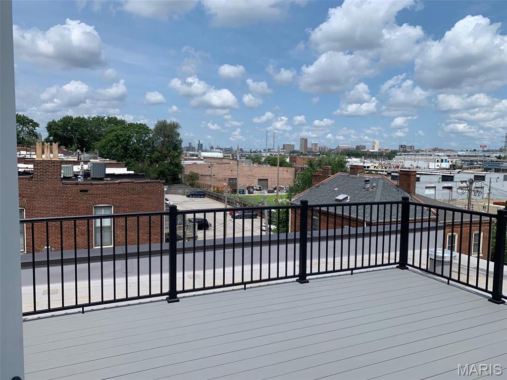 2211 Hickory Street St. Louis, MO 63104 - Photo 19 of 22