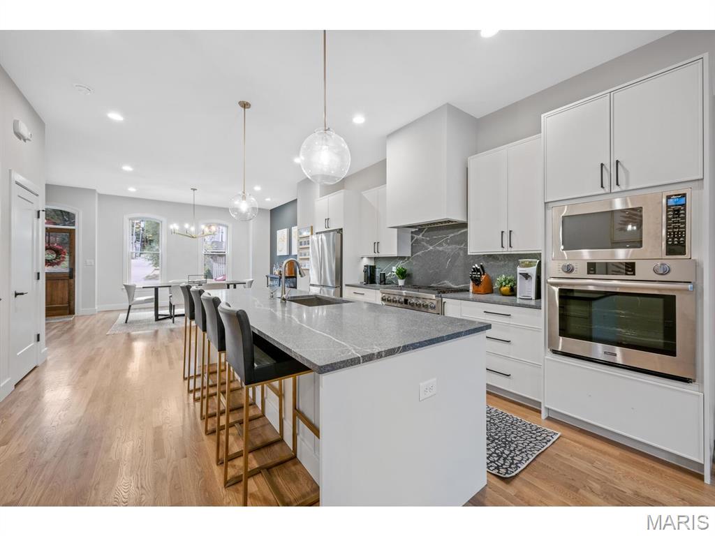 2211 Hickory Street St. Louis, MO 63104 - Photo 8 of 22