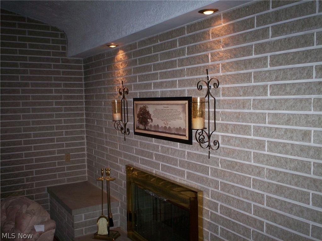 93 South Tamarack Road Akron, OH 44319 - Photo 8 of 35 Gallery Image 8