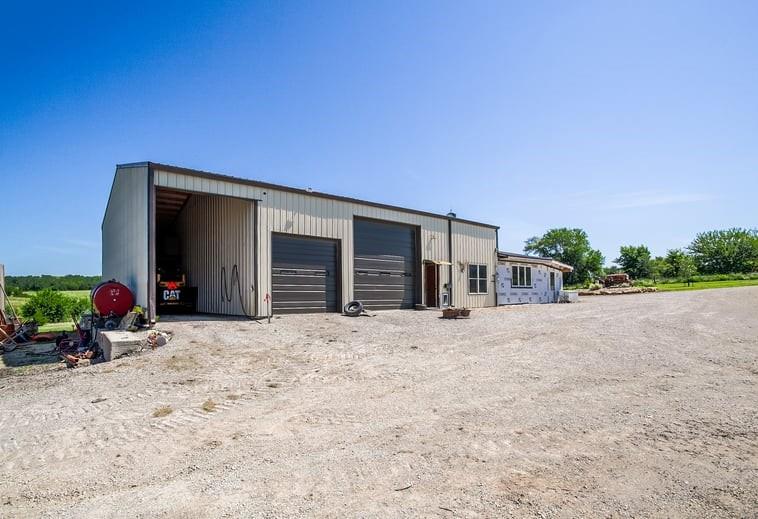 971 Thomas Road Pomona, KS 66076 - Photo 1 of 37