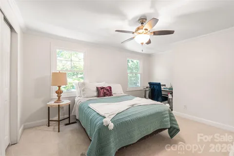 $525,000 | 425 Regency Drive, Charlotte, NC 28211