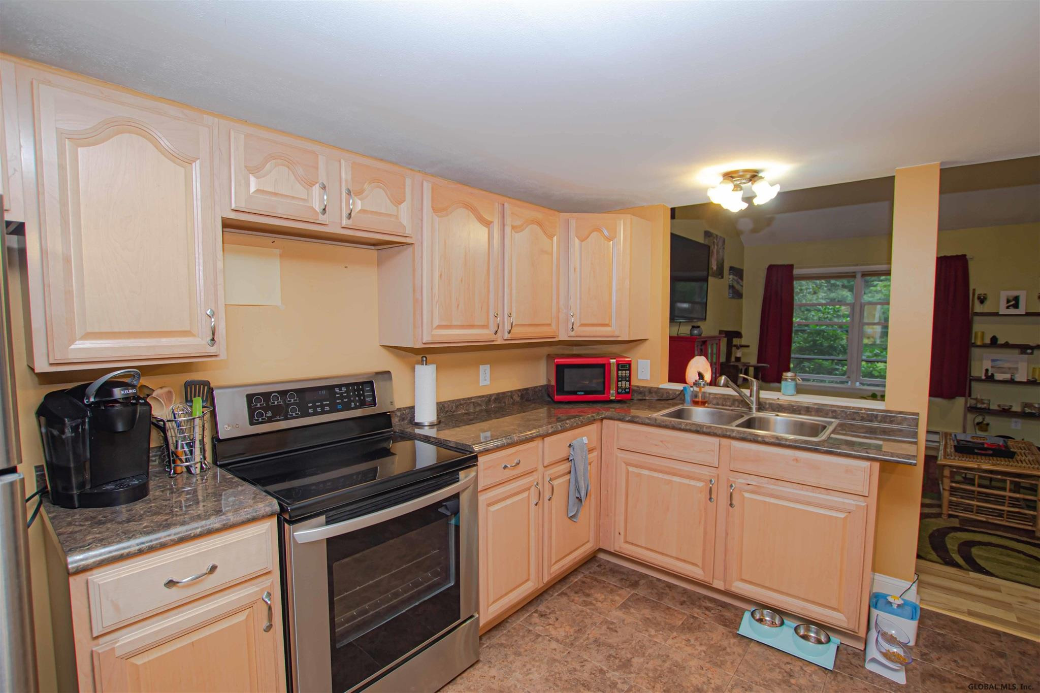 174 Thimbleberry Road Malta, NY 12020 - Photo 8 of 20 Photo 8
