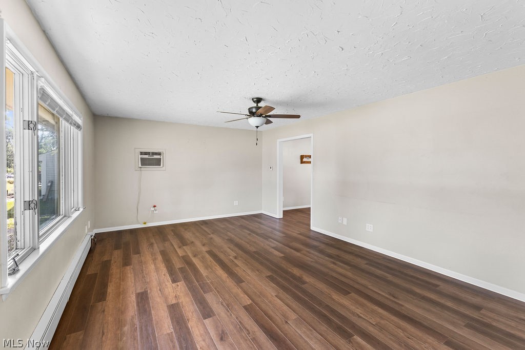 1903 Graham Road Stow, OH 44224 - Photo 4 of 29