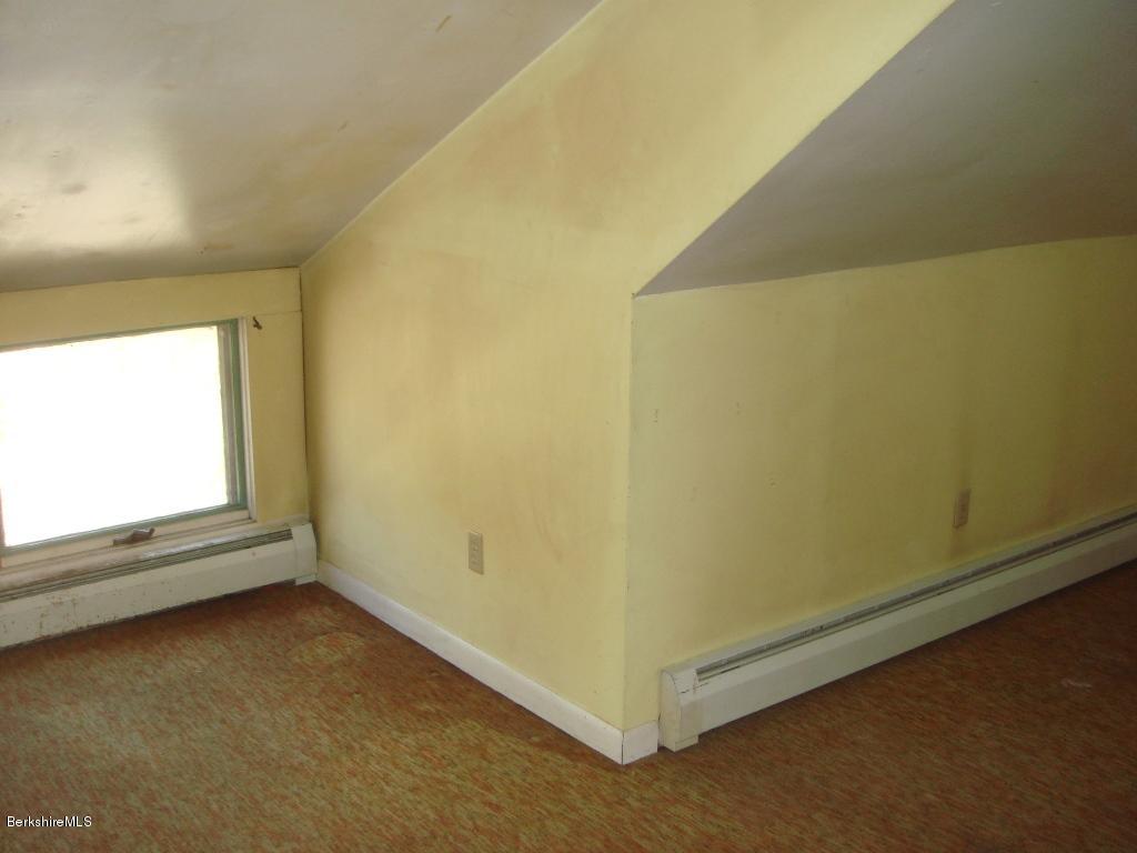 1087 North Hoosac Road Williamstown, MA 01267 - Photo 9 of 10 Bedroom