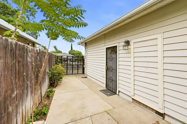 $399,000 | 4337 Bishop Way, Sacramento, CA 95842
