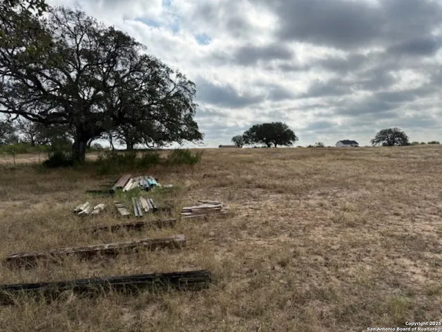 $725,000 | 2100 South Fm 187, Sabinal, TX 78881