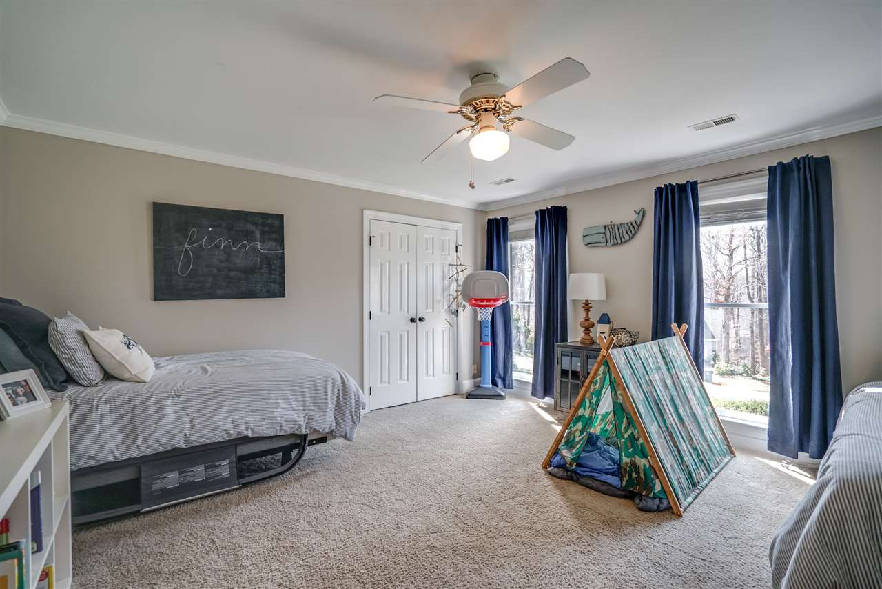 5624 North Hawthorne Way Raleigh, NC 27613 - Photo 18 of 25 Photo 18