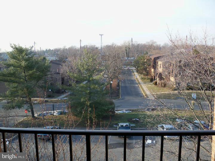 6403 Delaire Landing Road, Unit 403 Philadelphia, PA 19114 - Photo 10 of 19 View