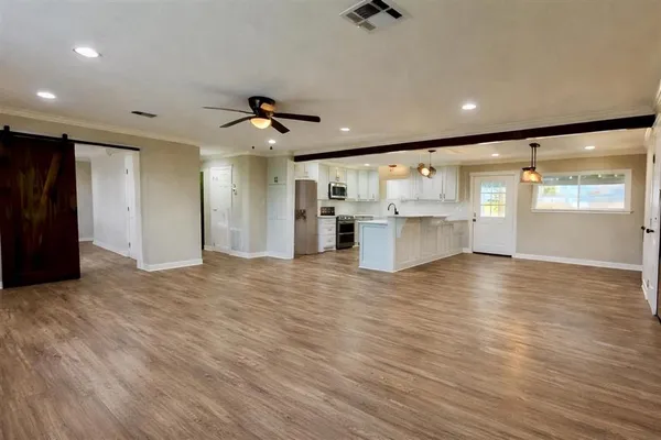 $280,000 | 608 West Miller Avenue, Iowa, LA 70647