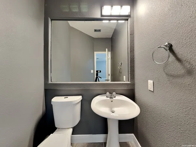 $2,245 | 26811 Spiral Canyon, San Antonio, TX 78261