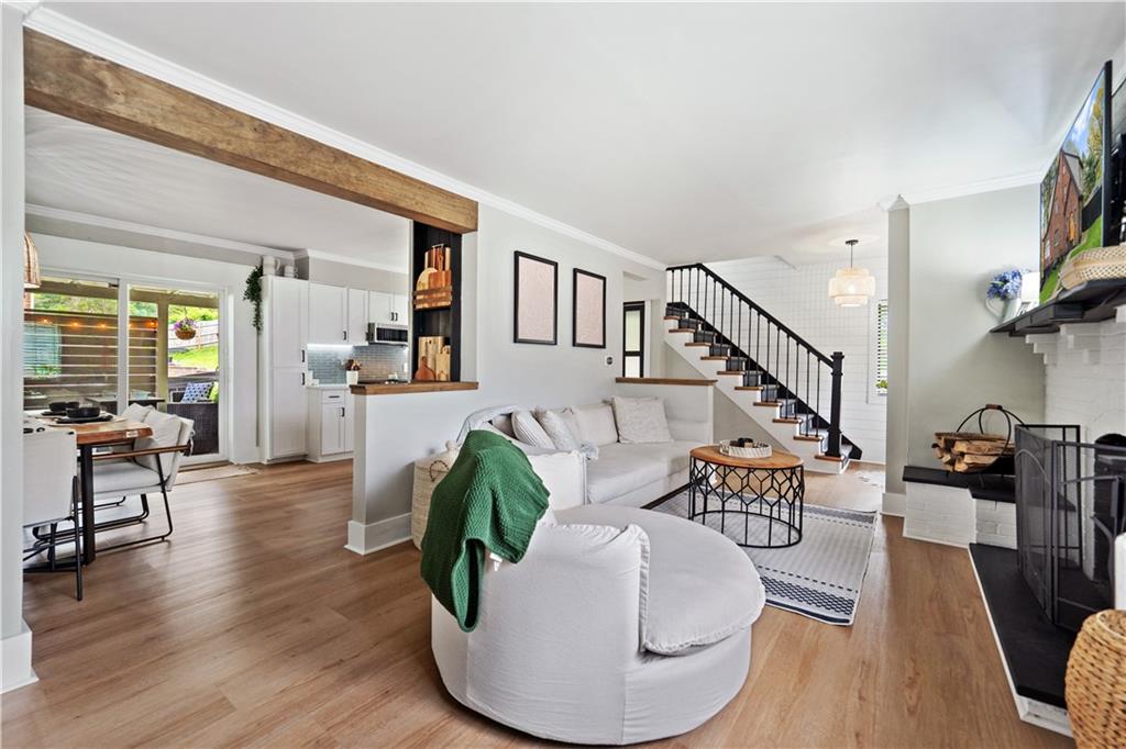 403 Glasgow Road Pittsburgh, PA 15221 - Photo 4 of 50 Gallery Image 4