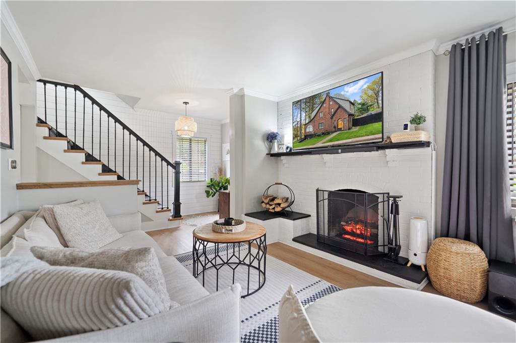 403 Glasgow Road Pittsburgh, PA 15221 - Photo 6 of 50 Gallery Image 6