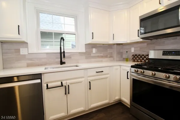 $2,250 | 101 Brookside Avenue, Hawthorne, NJ 07506