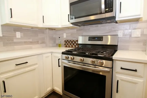 $2,250 | 101 Brookside Avenue, Hawthorne, NJ 07506