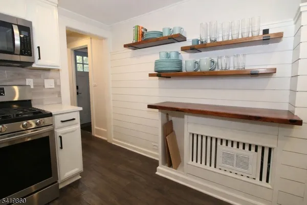 $2,250 | 101 Brookside Avenue, Hawthorne, NJ 07506