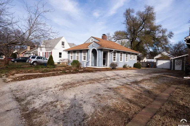 $283,845 | 2028 New Hampshire Street, Lawrence, KS 66046